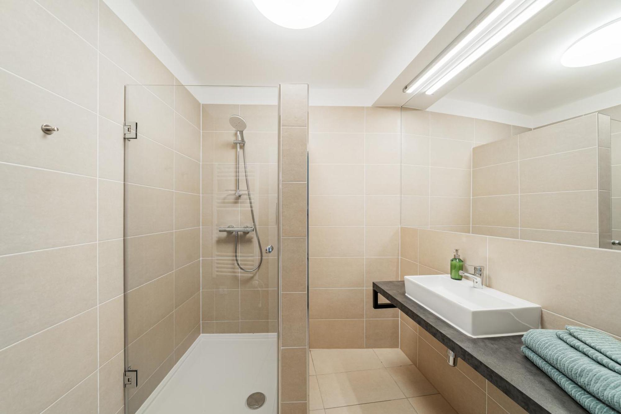 Central 60M2 Suite 10 Min Walk From Main Station فيينا المظهر الخارجي الصورة