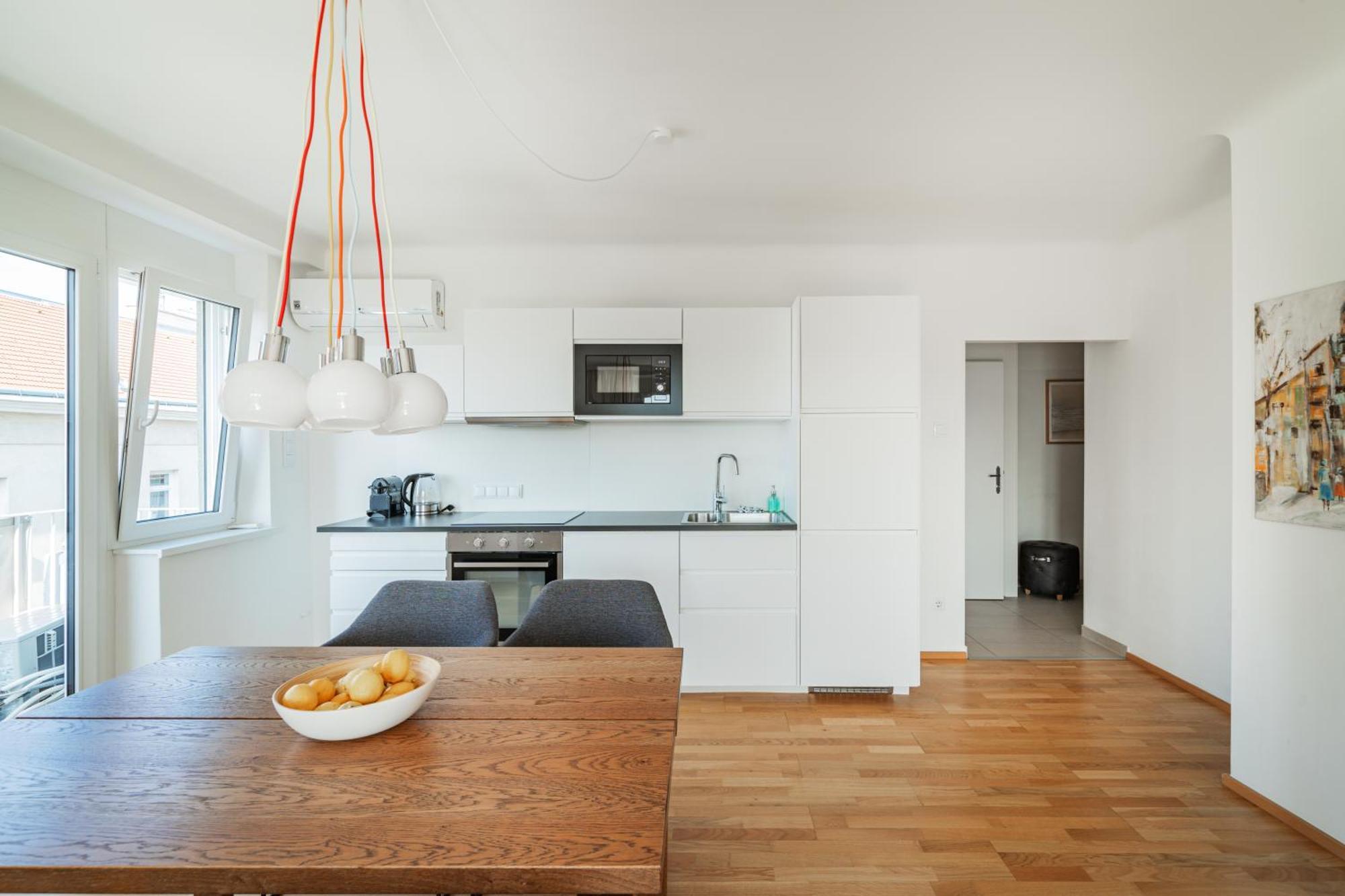 Central 60M2 Suite 10 Min Walk From Main Station فيينا المظهر الخارجي الصورة